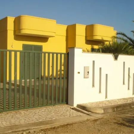 La Casa Di Anna Holiday home *
